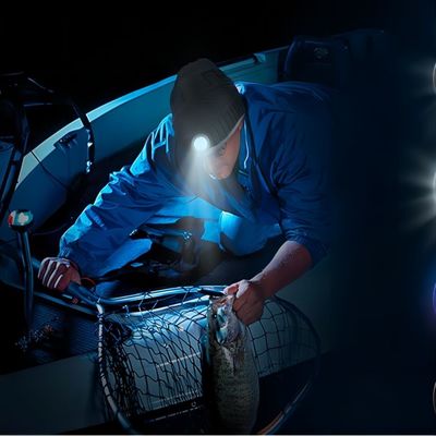 Drahtloser Kopfhörer-Bluetooth-Kopfhörer-Hut mit Licht-Weihnachtsgeschenken