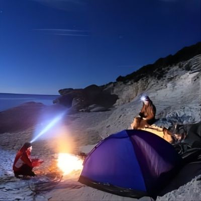 Das Motorrad, das Bluetooth-Hut-Kamera 2LED reitet, beleuchtet Gesichtspunkt 100° zur Aufnahme